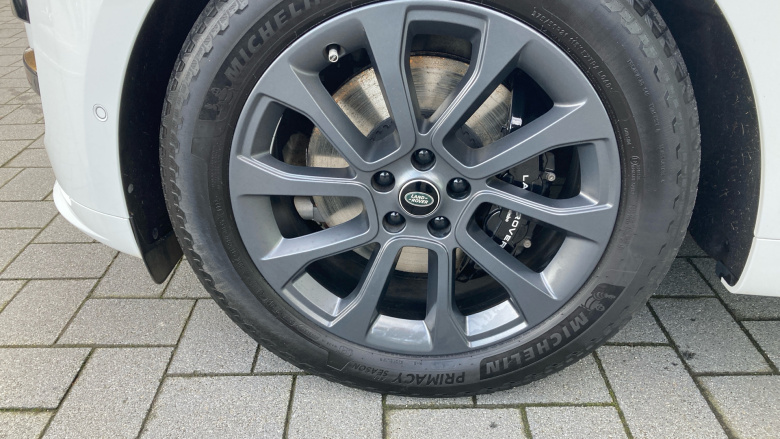 Land Rover Range Rover Sport 3.0 D300 Dynamic SE 5dr Auto Diesel Estate